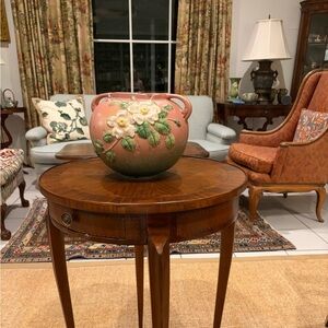 Vintage Roseville  White Roses Planter Bowl in Pink, size # 388-7, c.1949🎄